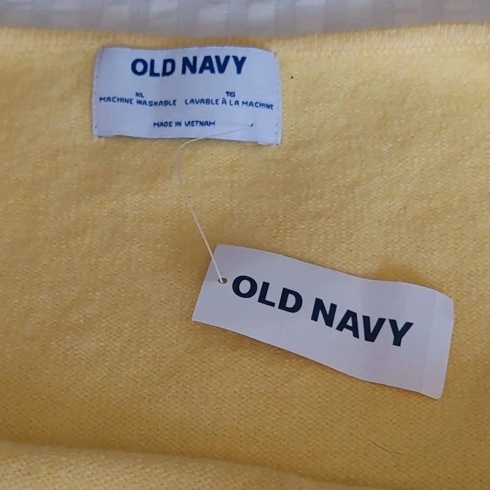NWT Soft Yellow Knit Crop Top XL - Picture 5 of 10